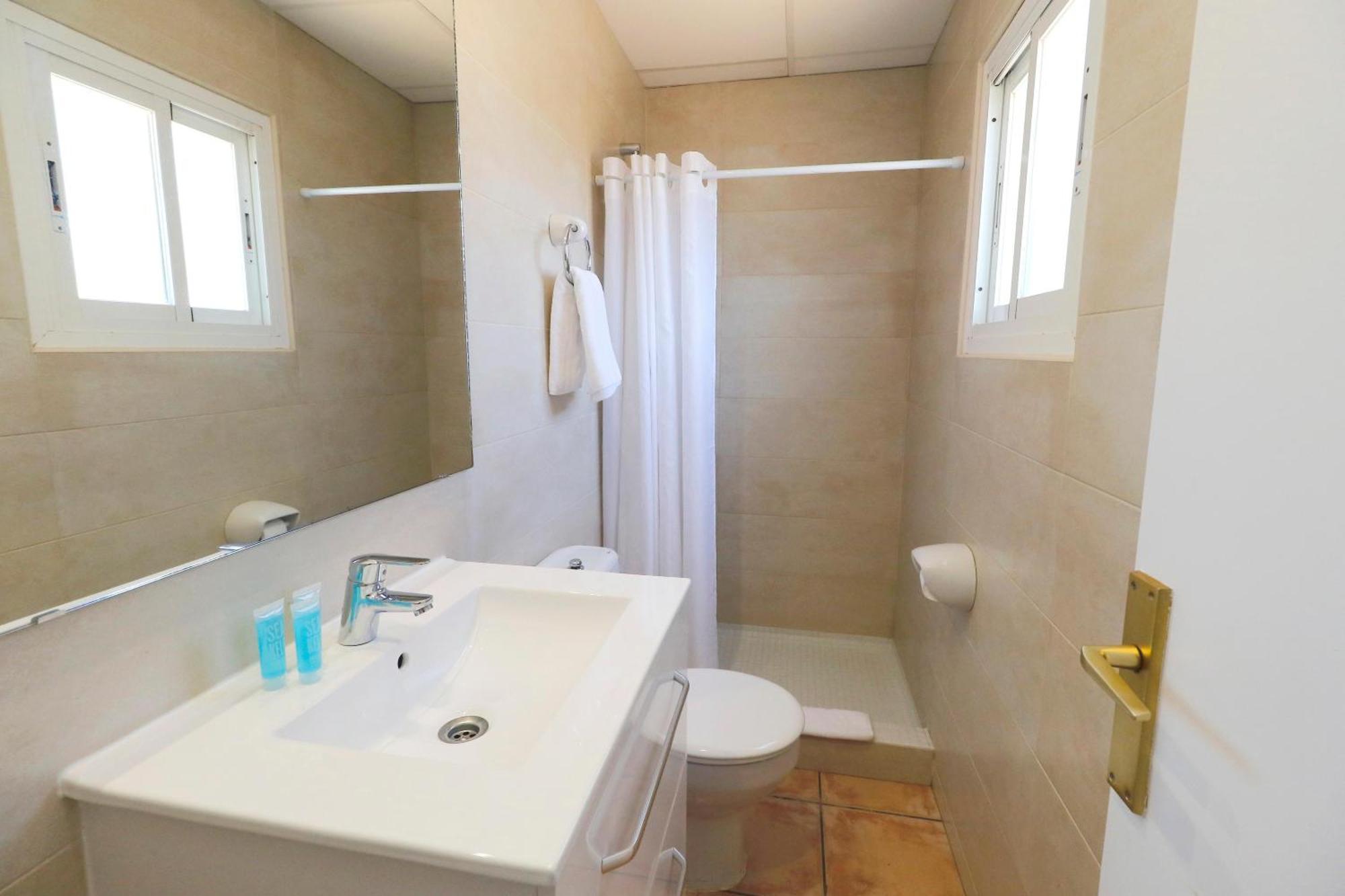 הוסטל Palmanova Hsr Gil (Adults Only) מראה חיצוני תמונה