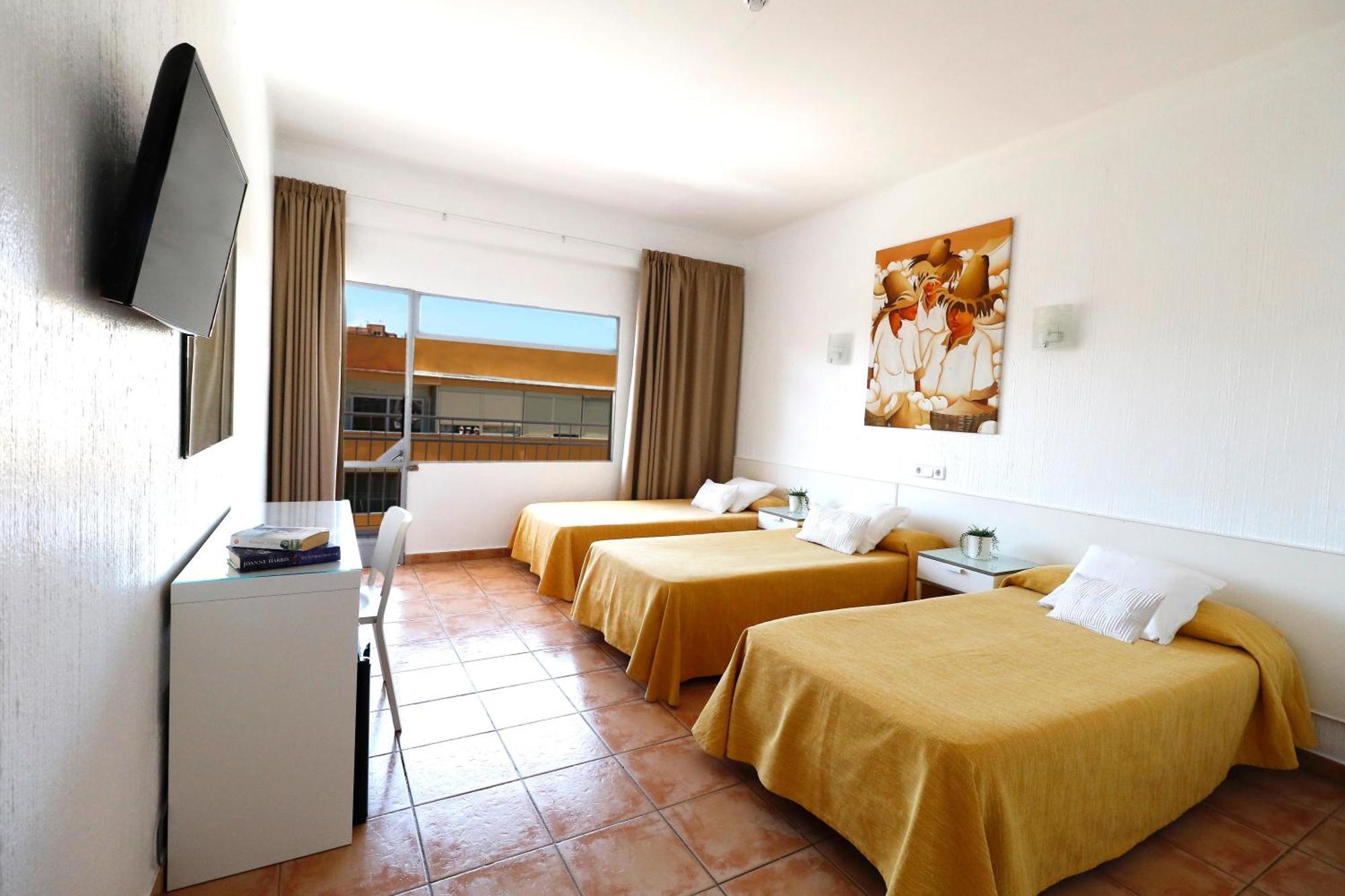 הוסטל Palmanova Hsr Gil (Adults Only) מראה חיצוני תמונה